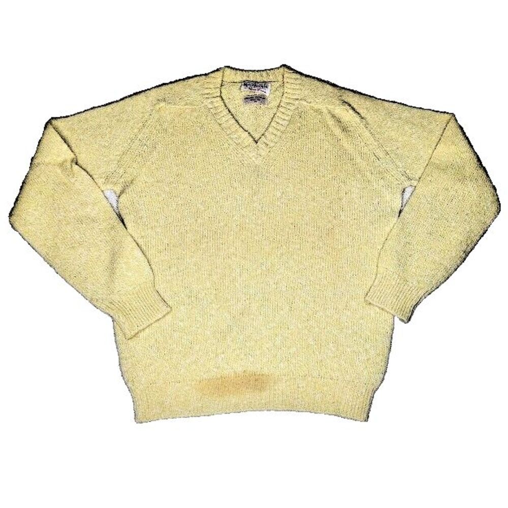 Alan Paine Vintage 60s V Neck Wool Blend Canary Sweater Made In England Size 38